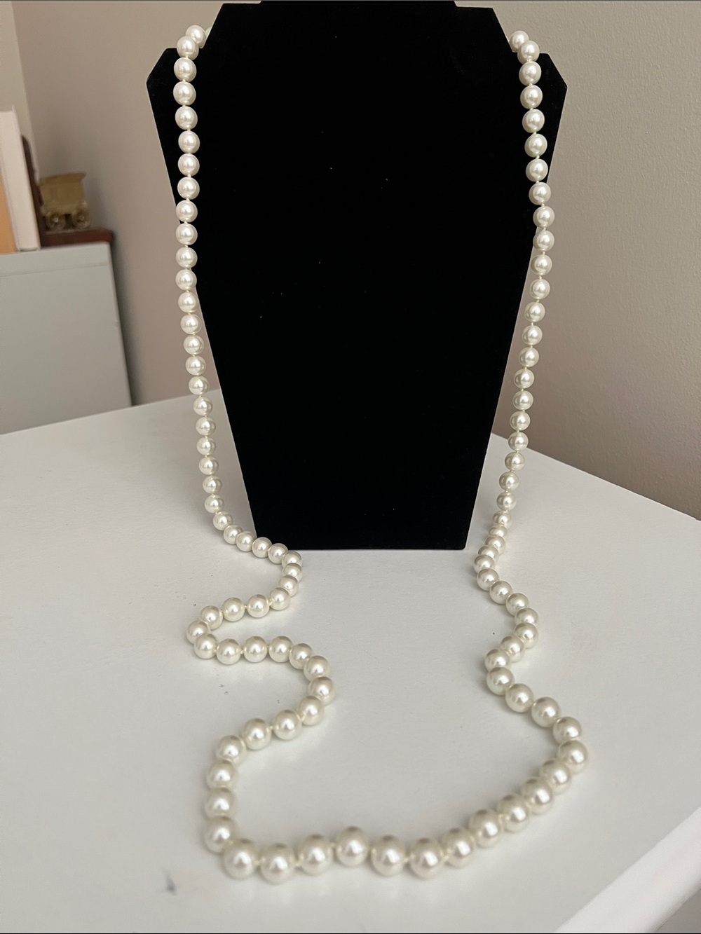 Elegant Pearl Opera Necklace - White Faux Pearls - Heirloom Estate Vintage - Picture 5 of 13
